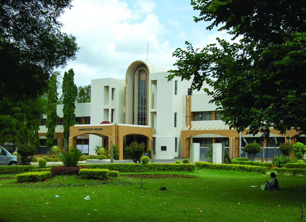 main_building_2cmyk_0.jpg
